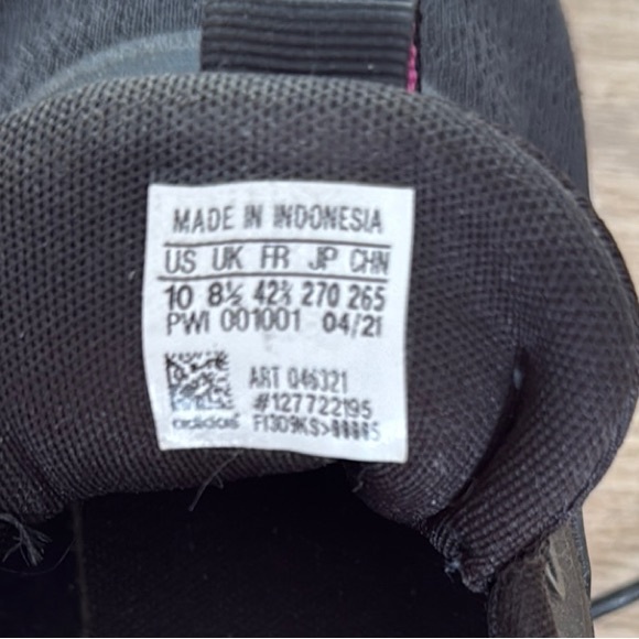 Adidas Black and Pink Sleek Sneakers - Picture 5 of 7